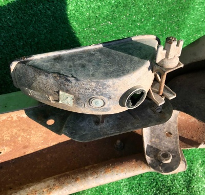 Противотуманная фара правая Cadillac Escalade 2003-2006 15252039 ; 15044520 ; 15187252