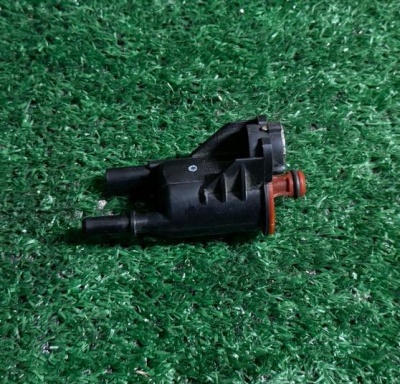 Клапан вентиляции паров топлива Chevrolet Tahoe / Escalade 2021-н.в. 12630282