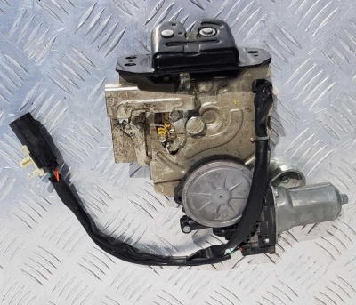 Замок багажника с доводчиком Ford Explorer 5 BB5Z 7843150 B; BB5Z 7843150 C