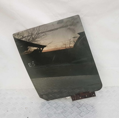 Стекло двери задней правой Ford Explorer 3 2002-2005 1L2Z 7825712 BA; 1L24 7826224 BA; 7L2Z 7825712 B; 5L24 7826224 BA