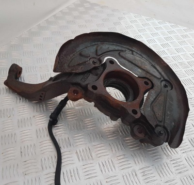 Кулак поворотный передний правый Ford F150 2004-2008 7L3Z 3K185 A