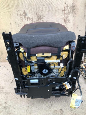 Сиденье второго ряда правое Chevrolet Tahoe 2015-2020 45646486