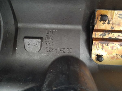 Крышка клапанная ГБЦ правая (4.0L) Ford Explorer 2000-2004 1L2Z 6582 CA; 1L2E 6582