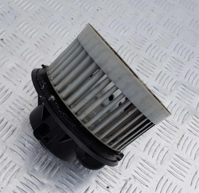 Мотор отопителя задний Cadillac Escalade / Tahoe 2006-2020 52419692; 25783777; 52495789; 52479890; 15225884