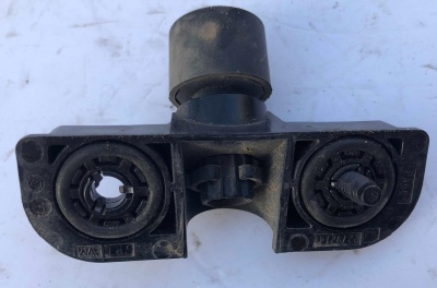 Демфер багажника Cadillac Escalade / Tahoe 2015-2021 22792141 ; 84643959 ; 84643959