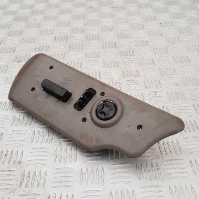Блок регулировки положения сидения водительского Chevrolet Tahoe 1999-2006 88941682; 12450166; 11609465