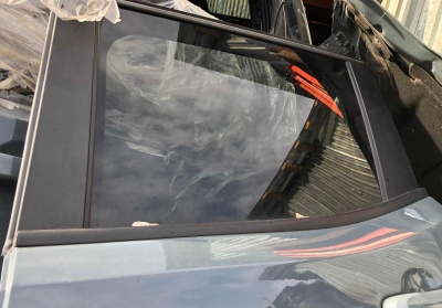 Стекло Задней левой двери Jeep Renegade 2015-2021 68256359AA