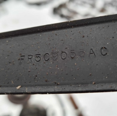 Хомут крепления бензобака Ford Mustang 2015-2020 FR3Z 9092 A; FR3C 9055 AC