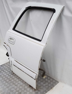 Дверь задняя правая Chevrolet Tahoe 1999-2006 89023020