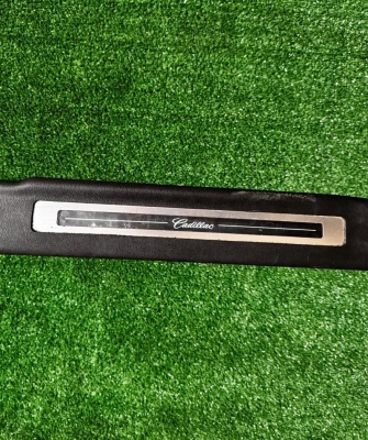 Накладка порога второго ряда левая (ESV) Cadillac Escalade 2015-2020 84559157 ; 22917058 ; 23475142 ; 22825102