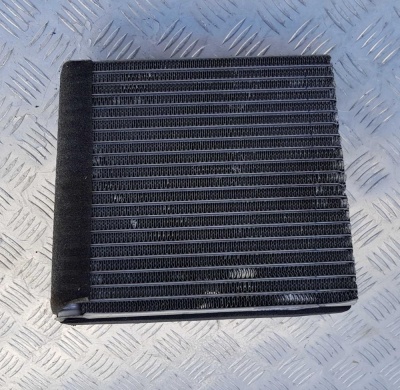 Испаритель кондиционера задний Ford Explorer 5 T1018685C; CG1Z19850B