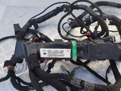 Коса проводки под панелью торпедо Ford Explorer 5 DB5Z 14401 ABA; DB5T 14401 ABG