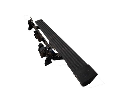 Порог с электроприводом в сборе левый Cadillac Escalade 2006-2014  20919401; 23459416; 19303235