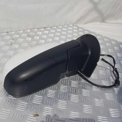 Зеркало заднего вида правое Chevrolet Tahoe 2006-2014 20809968; 25775875; 15882989