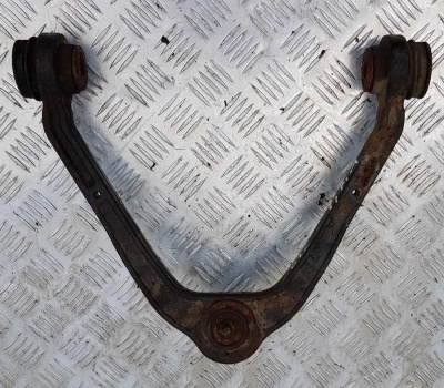 Рычаг подвески передний верхний Chevrolet Tahoe 1999-2006 15864153; 15047200; 12475485; 12474578