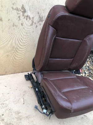 Сиденье второго ряда правое Chevrolet Tahoe 2015-2020 45646486