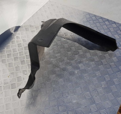 Защита двигателя правая Ford Escape 2000-2007 YL8Z 16102 AA; 3L84 16A573 AB; YL84 16A573 AC