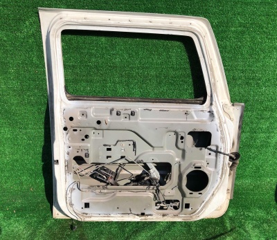 Дверь водительская Hummer H2 2003-2009 25887984 ; 10396640 ; 25845883 ; 15192368 ; 15199903 ; 15113789 ; 15129457 ; 15220354 ; 15063268 ; 15185729 ; 15249704