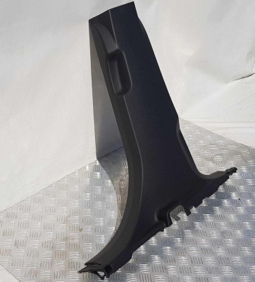 Обшивка центральной стойки нижняя правая Ford Explorer 5 BB5Z 7824356 AA; BB53 78243A52