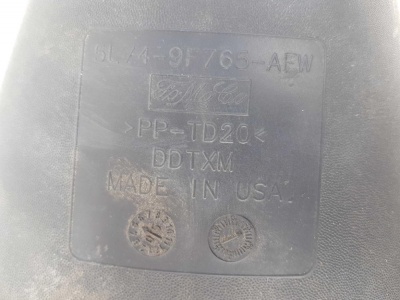 Патрубок воздушного фильтра Ford Expedition 2004-2006 5L7Z 9F721 AA; 5L74 9F765