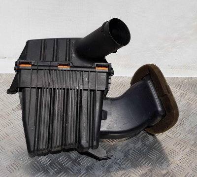 Корпус воздушного фильтра Chevrolet Camaro 2009-2015 92240654; 92230375