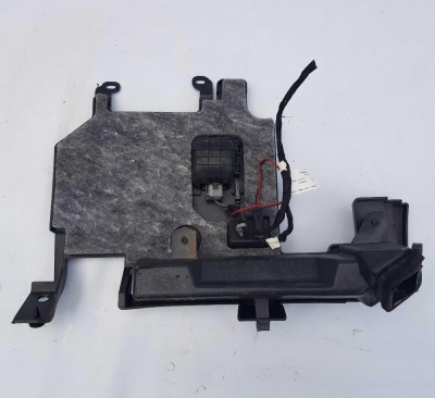 Дефлектор воздуховода панели торпедо в ноги пассажира Cadillac SRX 2009-2016 20932911; 20847265;