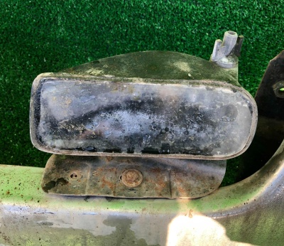 Противотуманная фара левая Cadillac Escalade 2003-2006 15252038 ; 15044519 ; 15187251