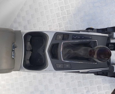 Центральная консоль Cadillac SRX 2009-2016 20916078; 20916063; 20916077; 20916058; 20825492