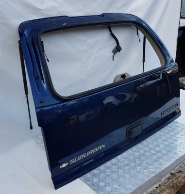 Дверь багажника Chevrolet Suburban 1999-2006 15201297