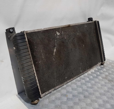 Радиатор двигателя Cadillac Escalade 2006-2014 15841571; 22840117; 22840116