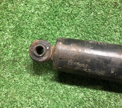 Амортизатор задний Chevrolet Tahoe / Escalade 2015 23183850 ; 23452955