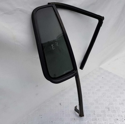 Стекло/Форточка двери задней правой с уплотнителем Ford Explorer 3-4 2002-2010 1L2Z 7825766; 6L24 7825766; 8L2Z 7825766