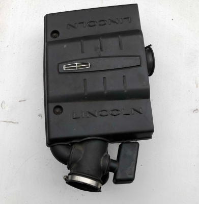 Патрубок воздушного фильтра Lincoln Navigator 2007-2014 9L7Z 9B659 A ; 9L74 9F805 AC/AB/AA ; 7L14 9F805 AD/AE/AG/AK/AF/AH