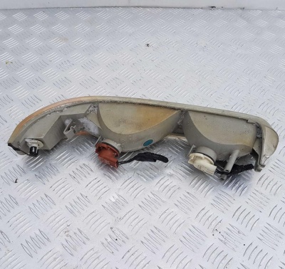 Габарит/Указатель поворота левый Chevrolet Tahoe 1999-2006 15199558; 16526123; 16526063; 16525193; 16525191