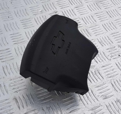 Подушка безопасности в рулевое колесо Chevrolet Tahoe 2003-2006 15118212; 15095374