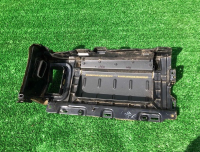 Накладка торпедо правая Chevrolet Express 2003-2008 25864161 ; 25732022 ; 25861841 ; 25745699 ; 15947425 ; 25864161