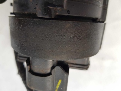 Водяной насос дополнительный Ford Escape 2007-2012 8M6Z 18D473 A; 8M64 18D473 AB