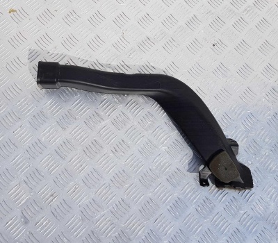 Воздуховод под панелью торпедо левый верхний Ford Explorer 5 BB5Z 19E630 A; BB53 19E629 AB