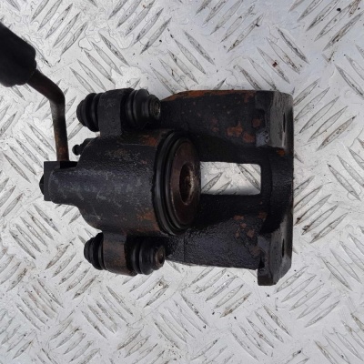 Суппорт тормозной задний правый Ford Expedition 1996-2002 F75Z 2V552 BARM