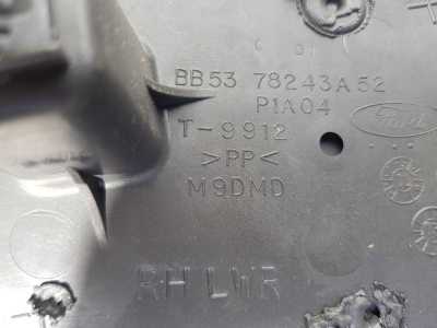 Обшивка центральной стойки нижняя правая Ford Explorer 5 BB5Z 7824356 AA; BB53 78243A52