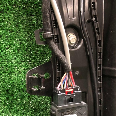 Люк Chevrolet Suburban / Escalade 2021-н.в. 84854203 ; 84636410 ; 84751119 ; 84947927 ; 84810473 ; 84908474 ; 84810475 ; 84686584 ; 84854219 ; 84871907 ; 84686583