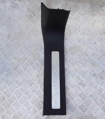 Накладка порога внутренняя передняя правая Ford Explorer 5 BB5Z 7813208 AA; BB53 7813200