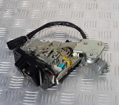 Замок багажника с доводчиком Ford Explorer 5 BB5Z 7843150 B; BB5Z 7843150 C