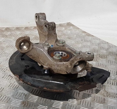 Кулак поворотный передний левый Ford Explorer 5 2011-2015 BB53 3K171 A; BB5Z 3K186 A