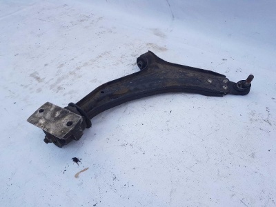 Рычаг подвески передний нижний правый Land Rover Freelander 1996-2006 RBJ102440; RBJ102920; RBJ500680