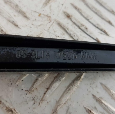 Поводок стеклоочистителя передний левый Ford Expedition 2003-2006 3L1Z 17526 BA; 3L14 17527