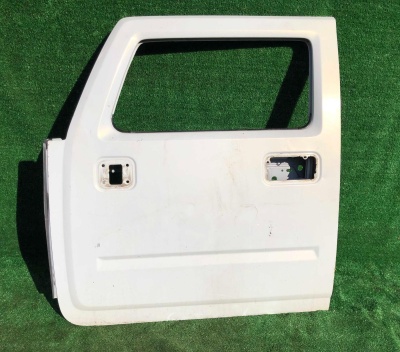 Дверь водительская Hummer H2 2003-2009 25887984 ; 10396640 ; 25845883 ; 15192368 ; 15199903 ; 15113789 ; 15129457 ; 15220354 ; 15063268 ; 15185729 ; 15249704