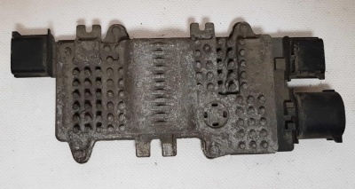 Модуль управления вентилятором охлаждения Ford Explorer 5 2011-2015 BA83 8C609; BA8Z 8B658 A