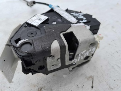 Замок двери левый Ford Mustang 2015-2020 FR3Z 63264A27 A; FR3B 63264A27 AB/AC