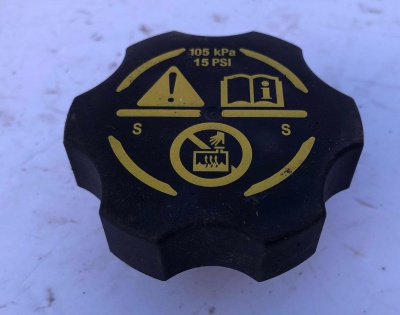 Крышка радиатора Cadillac Escalade / Tahoe 2014-2020 13502354